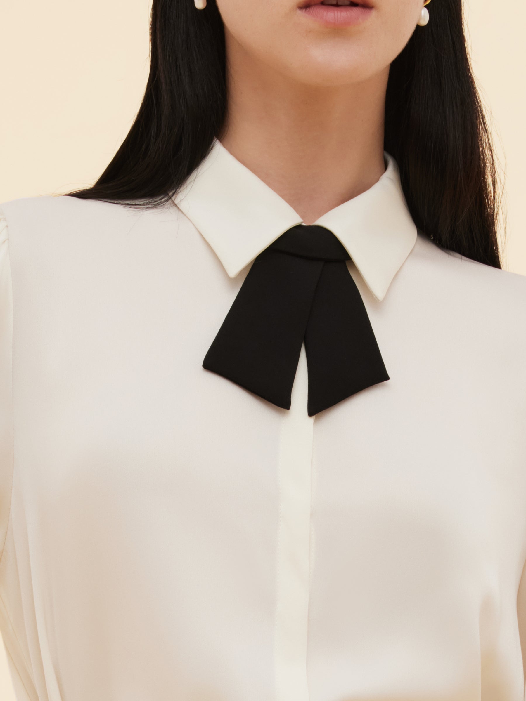 22MM Mulberry Silk Women Shirt With Detachable Bow