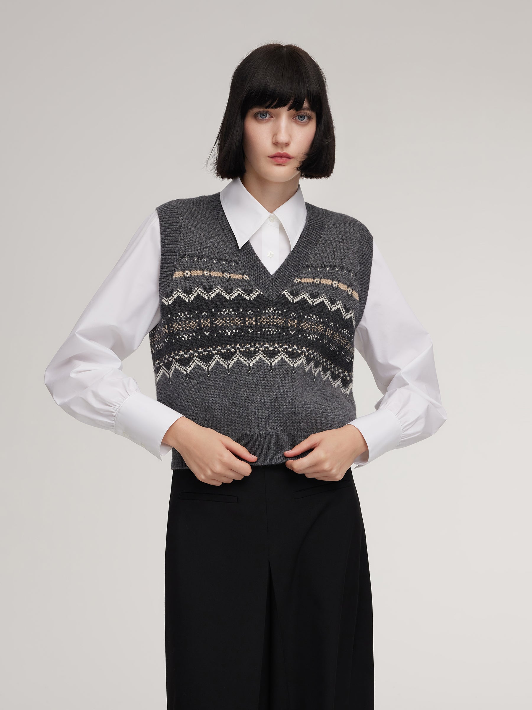 Wool Blend Jacquard V-Neck Women Knit Vest