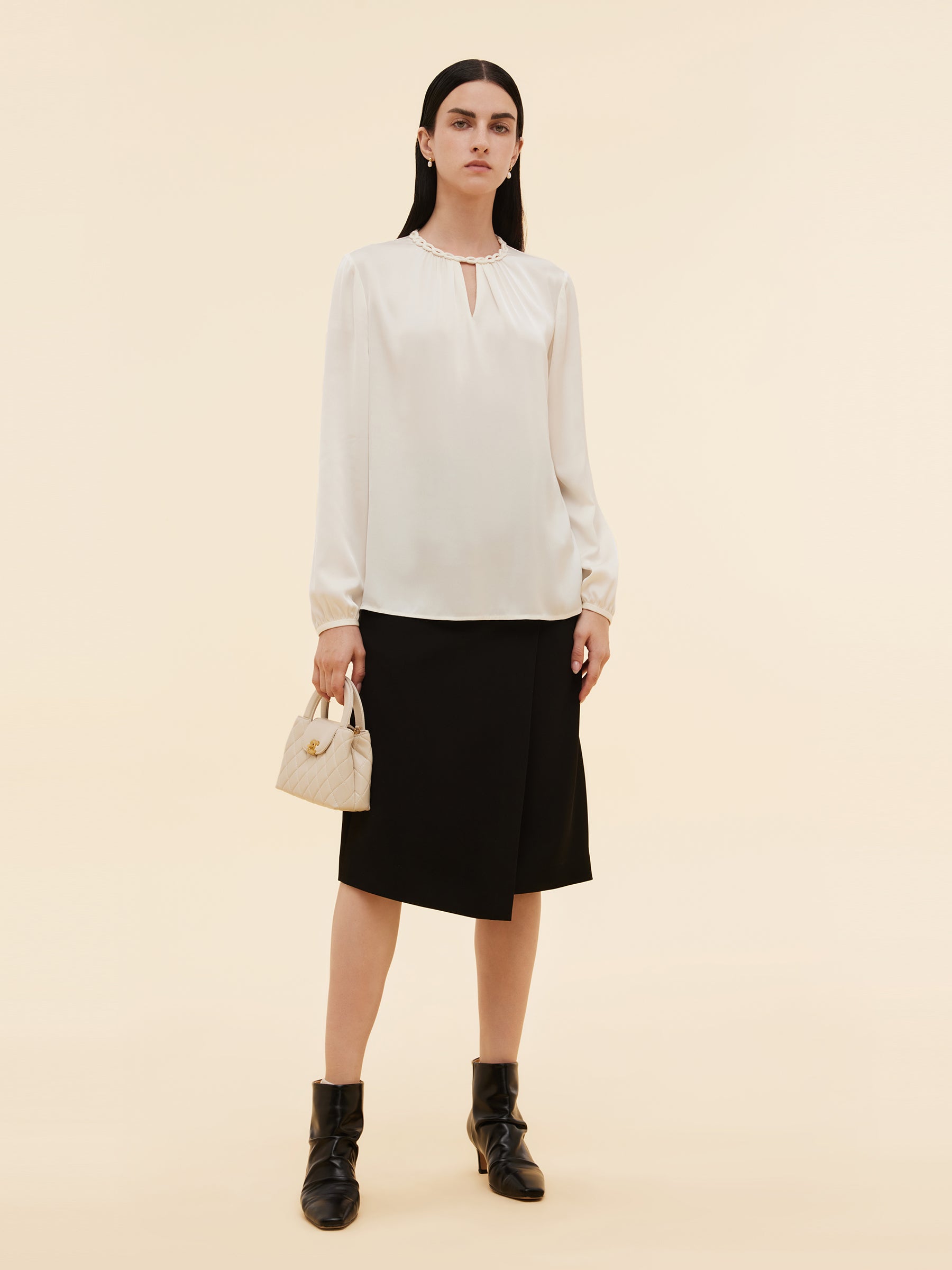 22MM Mulberry Silk Women Round Neck Blouse